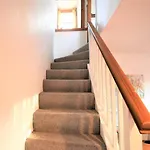 1 Bed In Sz472 *